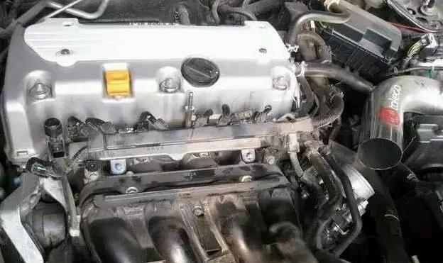 汽車發(fā)動(dòng)機(jī)進(jìn)氣管的檢查和維護(hù)不能忽略！